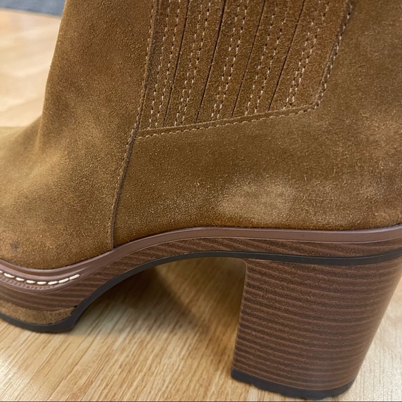 Steve Madden Women's Searches Platform Chelsea Booties - Picture 4 of 6